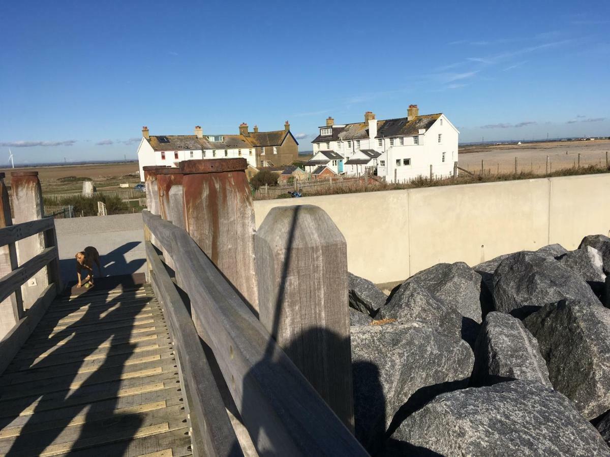 7 Coastguard Cottages, Jury's Gap, Sands * Camber