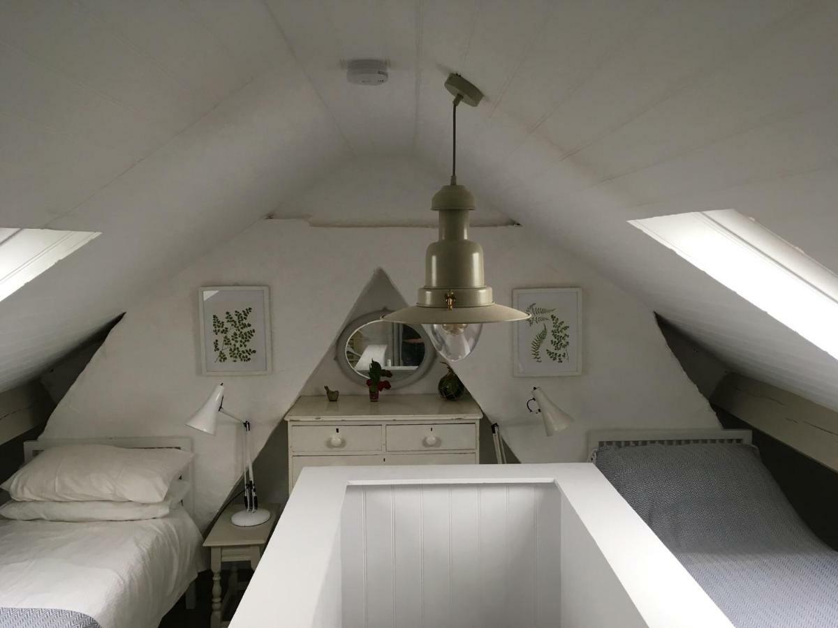7 Coastguard Cottages, Jury's Gap, Sands Holiday home *