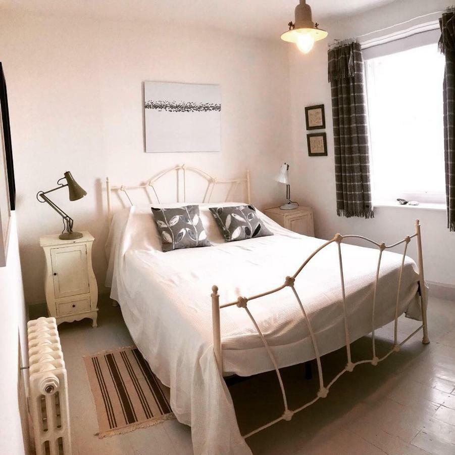7 Coastguard Cottages, Jury's Gap, Sands Holiday home *
